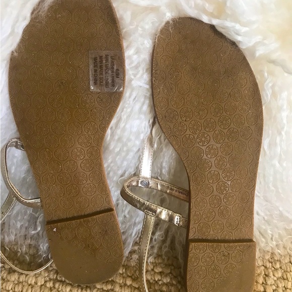 Lily Pulitzer Gold Strap Sandals, 6.5us - Picture 4 of 5